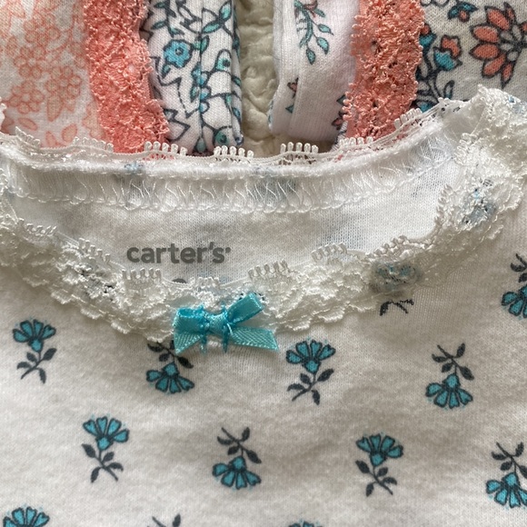 *EUC* Carter’s Baby Girl Sleeveless Floral Print Lace Trimmed Onesies (5-Pack) - Picture 16 of 16